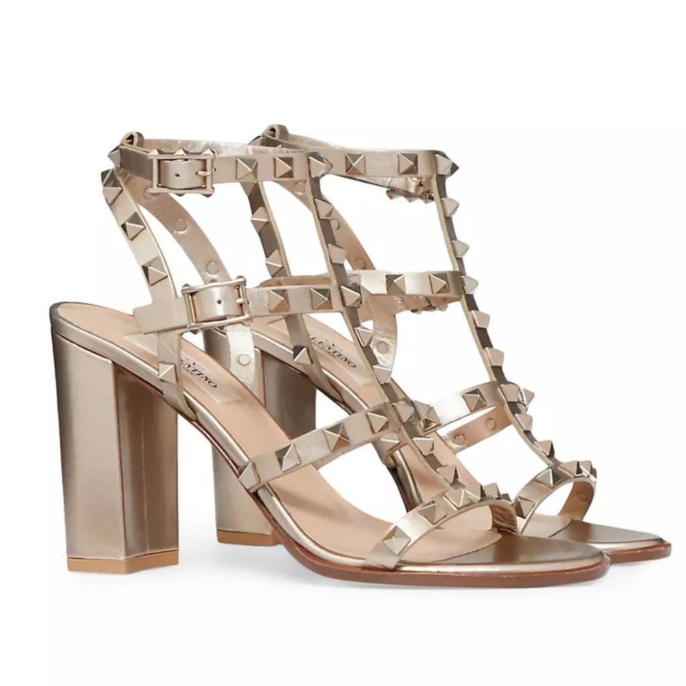 VALENTINO GARAVANI LEATHER ROCKSTUD ROSE GOLD GLADIATOR METALLIC SANDALS, SZ 39